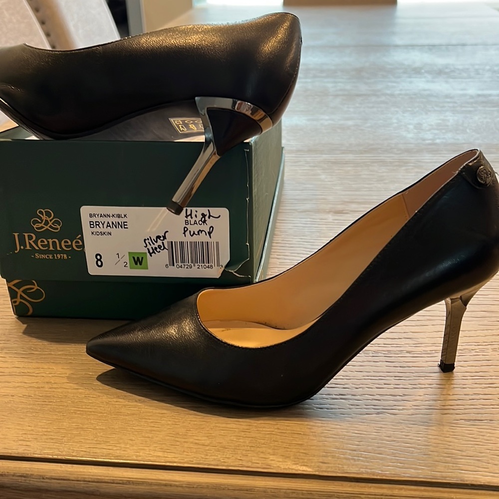 J Renee black leather pumps